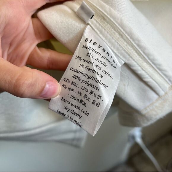 ✨ Steventai Women’s White Fleece Top Medium - Picture 8 of 12